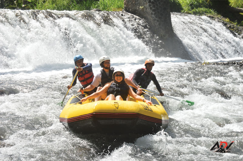 Telaga Waja River Rafting guest moment 1