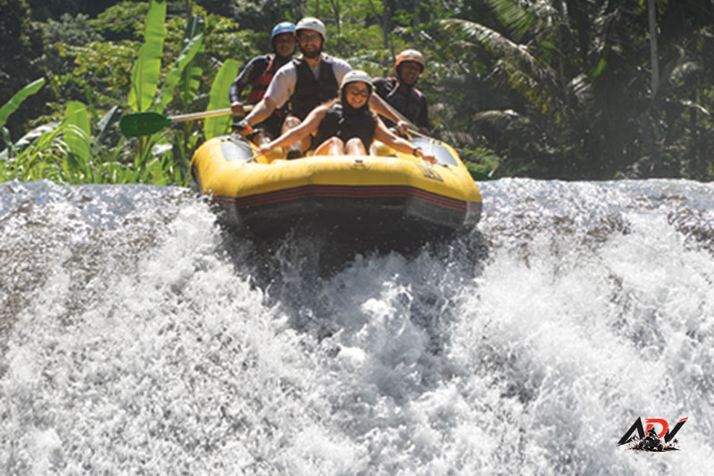 Telaga Waja River Rafting guest moment 3